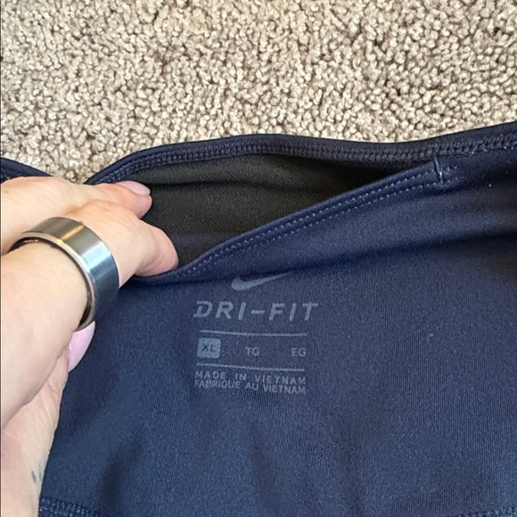 Women’s Nike Leggings - Picture 3 of 3